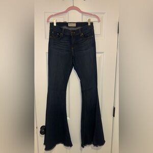 FREE PEOPLE FLARE JEANS, size 27, dark wash